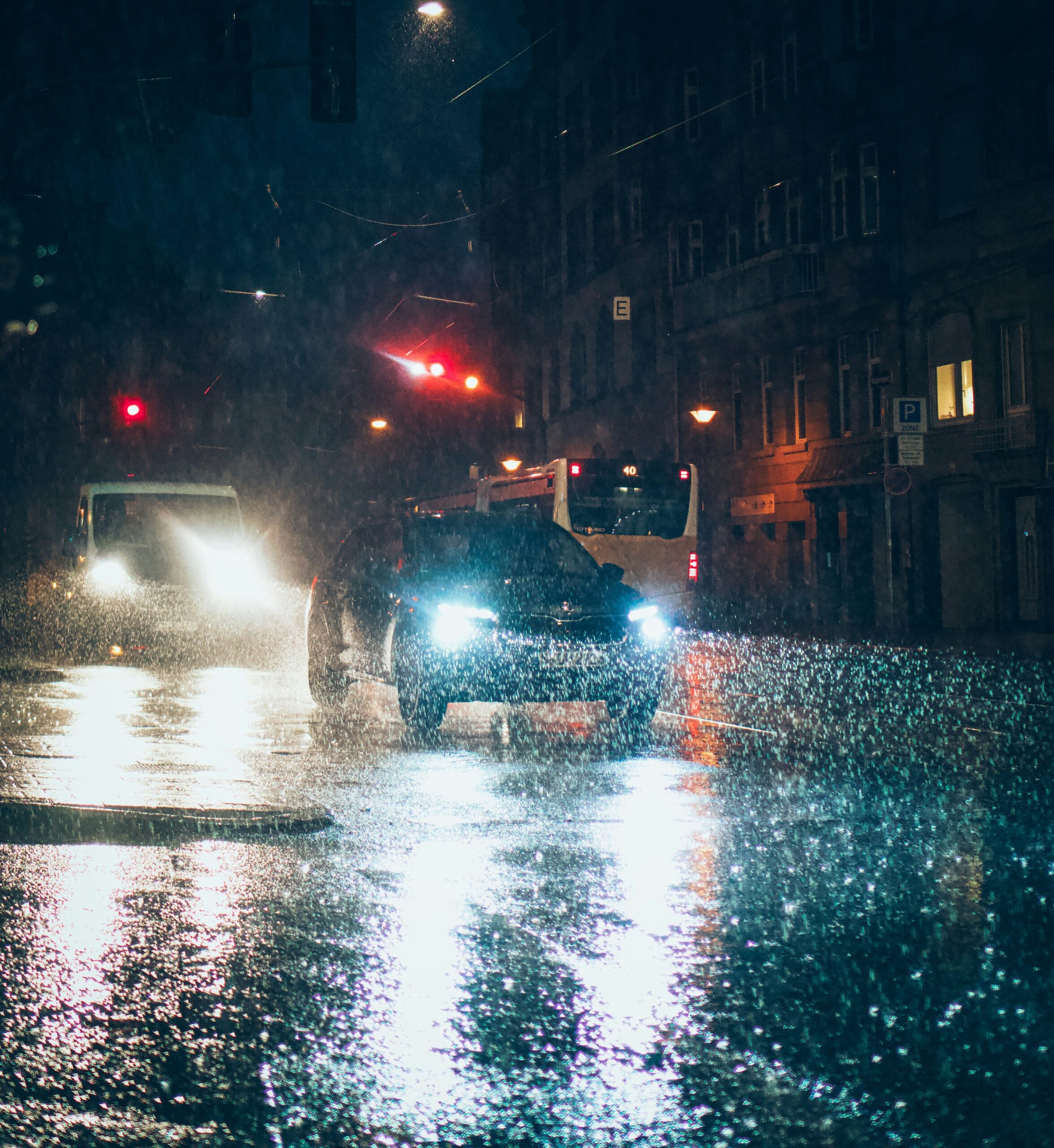 Karachi Mein Halki Barish Se Mausam Khushgawar