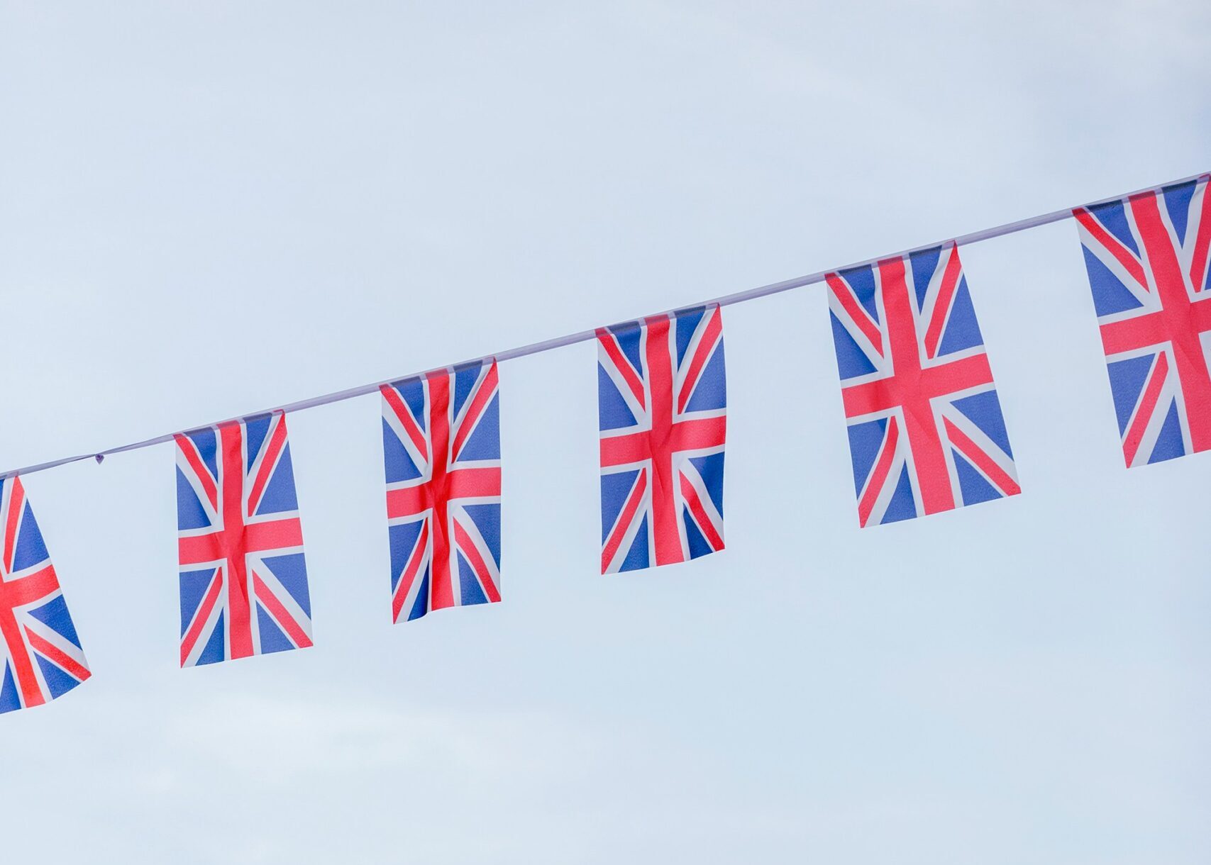 Vote Dayna Ki Umar 16 Saal Karne Ka Elan