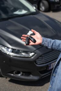 Pakistan Car Sales FY2025-26 Pehle Mahina Mein Barh Gayi