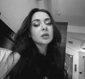 Hania Aamir World Ki 6th Most Beautiful Actress Ban Gayi