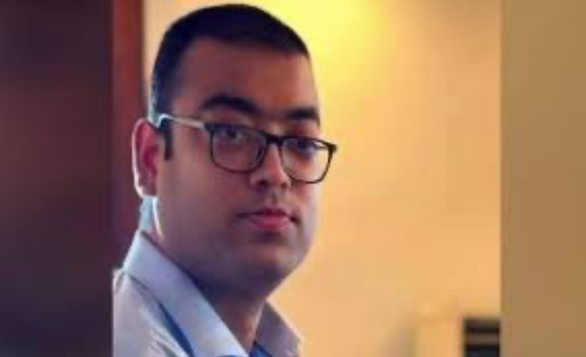 Assistant Commissioner Pattoki Inteqal kar Gaye, Police Ko Lash Kahan Se Mili?