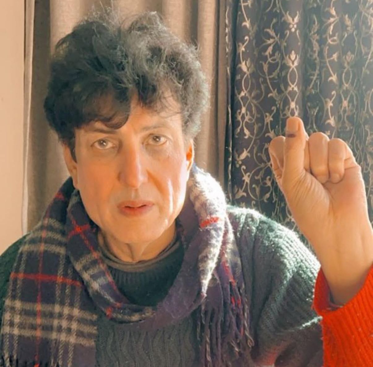 Khalil ur Rehman Ne Nadia Khan Ko Criticise Kiya