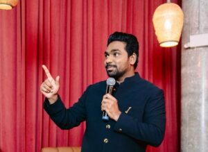 Zakir Khan Nay Stage Shows Se Temporary Break Announce Kardia