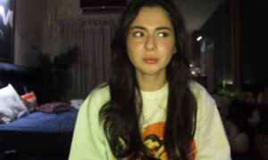 Hania Aamir Ne Media Mein 9 Saal Complete Kiye, Apna Experience Share Kiya