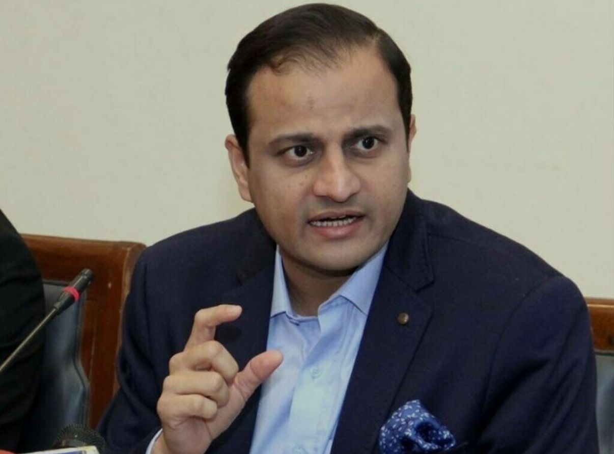 Karachi Mayor Ne Green Aur Red Line Delays Par Warning Dedi