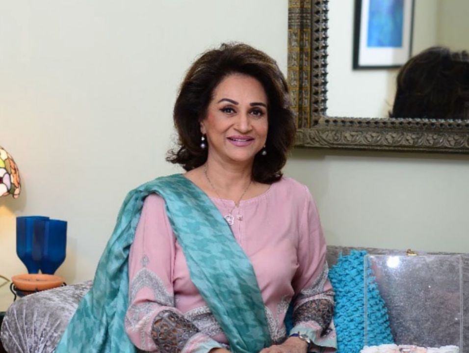 Bushra Ansari Nay Kaha Gold Nahi, Bachon Ki Education Aur Car Pe Invest Karein