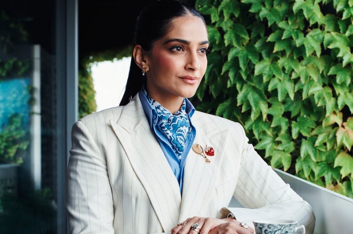 Sonam Kapoor Nay Bollywood Comeback Announce Kia Poore Three Years Baad