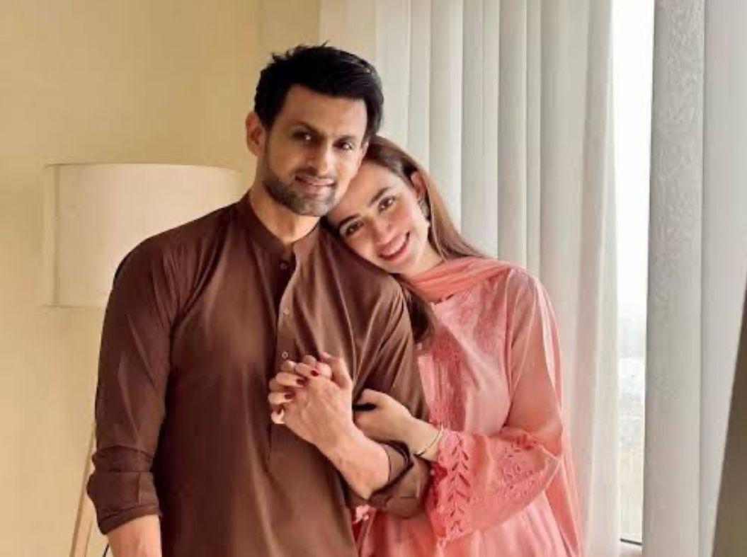 Sana Javed Ka Shoaib Malik Ki Qaumi Team Mein Mojoodgi Se Mutaliq Bayan Par U-Turn