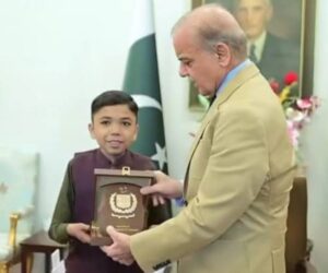 Social Media Star Talha Ahmed Ki Kaunsi Video Wazir-e-Azam Ko Pasand Aayi?