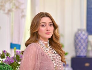 Momina Iqbal Ne Kaha Woh Abhi 20s Mein Hein 30 Ki Hongi Toh Bari Celebration Hogi