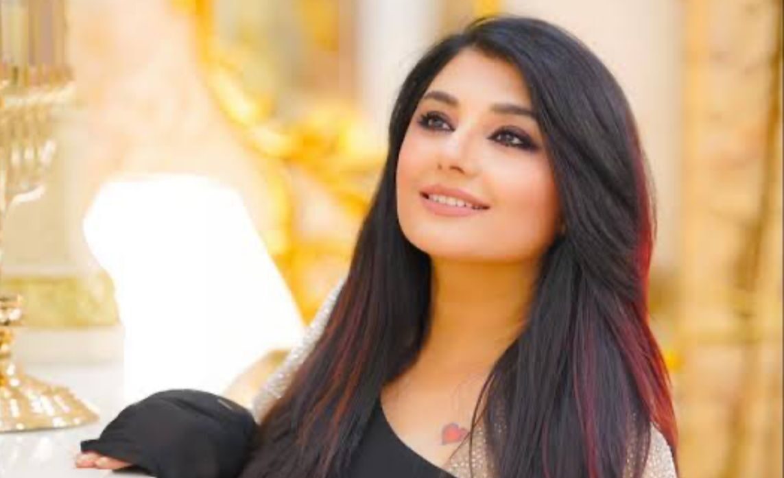 Javeria Saud Ka Kai Fans Ko Thappad Marne Ka Aitraaf