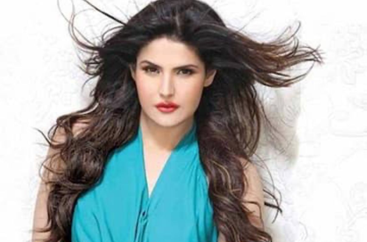 Adakara Zareen Khan Online Harassment Se Pareshan, Shadeed Rad-e-Amal