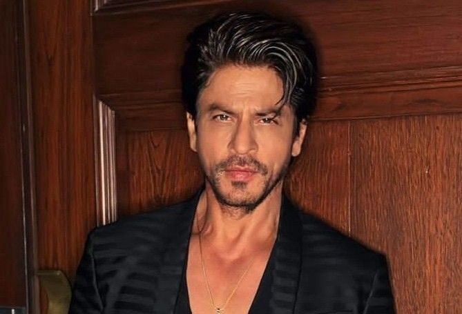 Abhinav Kashyap Ka Dawa: Mujhe SRK Ke Raaz Pata Hain, Par Family Ke Liye Chup Hoon!