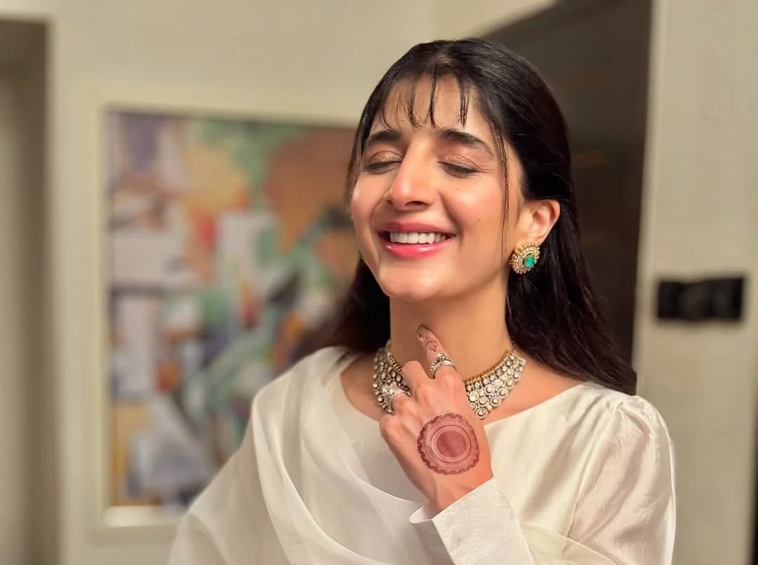 Kese Jama Taqseem Dekh Ke Larki Nay Apni Zindagi Bachai