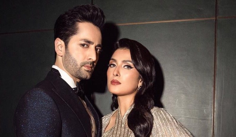 Ayeza Khan Ne Danish Taimoor Ka On-Screen Romance Par Class Leli