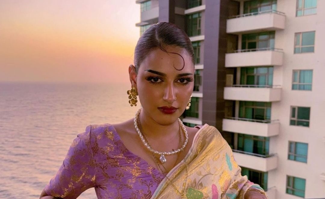 Walid Behtareen Adakar Hain Magar Unki Tarah Nahi Banna Chahti: Anzela Abbasi