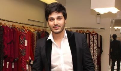 Biwi Ke Liye Apni Samaji Zindagi Mehdood Kar Ke Qurbani Di: Ahsan Khan