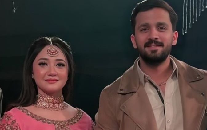 “Bas Do Dil Apne Favourite Insan Ka Ghar Wapas Aane Ka Intezaar Kar Rahe Hain”: Emaan Rajab