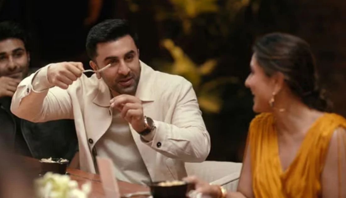Dining With The Kapoors Mein Ranbir, Karisma, Kareena, Saif Ki Entry Ne Dhoom Macha Di