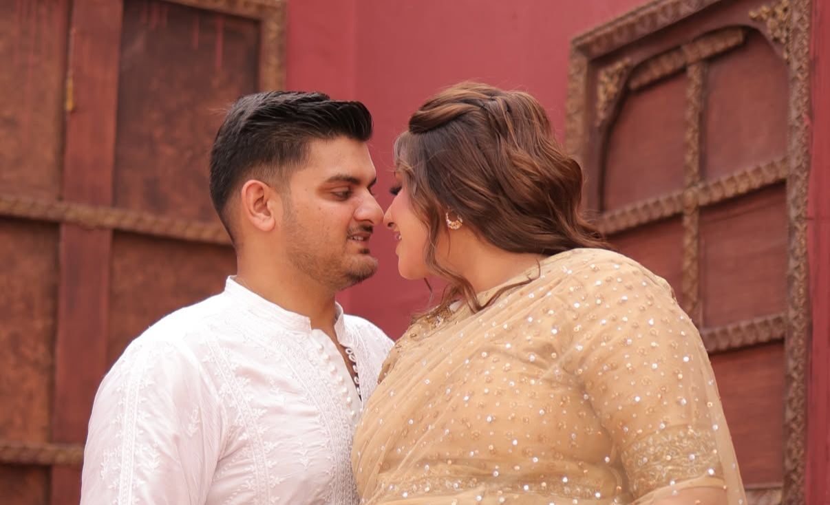 Aiman Aur Minal Khan’s Brother Aur Uski Wife Apna First Baby Expect Kar Rahe Hein