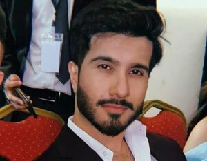 Feroze Khan Ne Islam Ki Khatir Showbiz Chhorne Ka Faisla Kyun Kiya Tha?