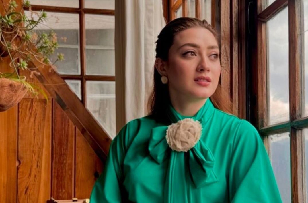 Apne Logon Mein Bohat Khush Hoon Isliye Bollywood Ko Mana Kardia: Momina Iqbal