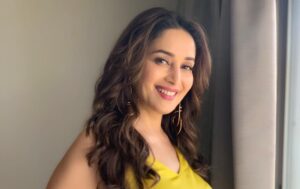 Har Koi Kehta Hai Khawateen Ko Zyada Muawza Milna Chahiye: Madhuri Dixit