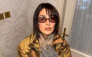 Ayeza Khan Ki Cosmetic Surgery Transformation Ne Online Debate Bharka Di