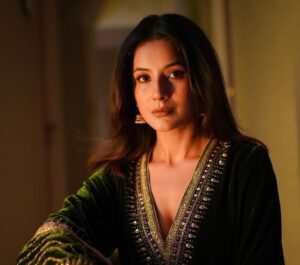 Shehnaaz Gill Ne Bollywood Mein Prop Ki Tarah Treat Hone Ka Izhar Kar Diya: ‘Hum Sirf Bollywood Ke Peeche Kyun Bhag Rahe Hain?’