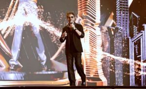 Shah Rukh Khan Ne Dubai Expo Ko Concert Mein Tabdeel Kar Diya