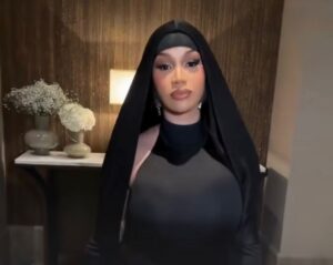 Cardi B Riyadh Mein Performance Ke Liye Pohanch Gayi