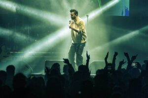 Atif Aslam Ka Dhaka Concert Mansookh, Fans Mein Shadeed Mayoosi