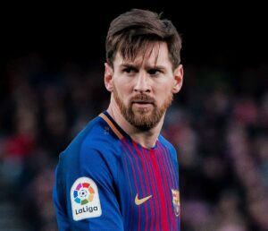 Kya Lionel Messi Ko Ambani Ne Besh Qeemat Ghari Tohfay Mein Di?