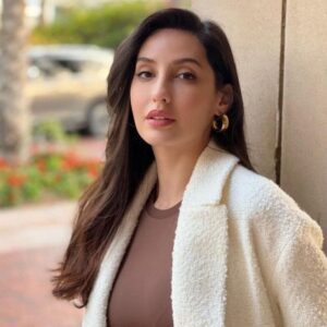 Nashay Mein Driver Ne Gaari Ko Takkar Mari, Nora Fatehi Zakhmi