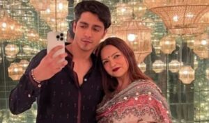 Ahaan Panday Ki Mother Ne Shocking Fan Story Batayi, Jab Actor Ko Khoon Mein Likha Letter Mila: ‘Humne Jawab Diya…