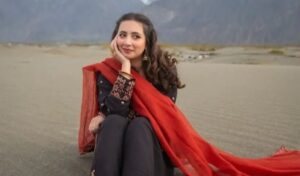 Komal Aziz Ne Young Women’s Ko Kya Advice Di?