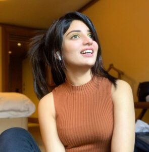 Ellie Zaid Ke Khandan Ke Sath Dardnaak Tajurbaat Aur Allah Se Taluq Ke Bare Mein Baat Ki