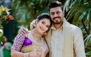 Khandani Jhagra, Indian Actress Ke Shohar Par Chaku Ka Hamla