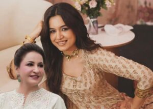 “Pehle Meri Tarah Naam To Banao!” Saba Faisal Ka Hira Khan Ke Flop Career Par Nishana Aur Acting Se Zyada Dancing Ka Taana