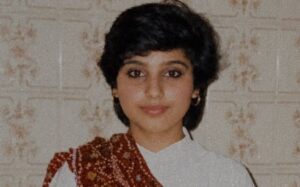 Guess The Celebrity: Dekhte Hain Kaun Pehchan Pata Hai!