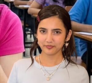 ‘O-Levels Exams Me Fail Hone Par Khula Khulaasa’: YouTuber Zainab Faisal Ke Result Par Awam Ka Rad-e-Amal