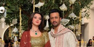 ‘Atif Aslam And His Wife Sarah Make A Stunning Appearance At Diwali Party In Dubai!’: Singer Aur Unki Biwi Ke Elegant Look Ne Sab Ki Tawajjah Khainch Li